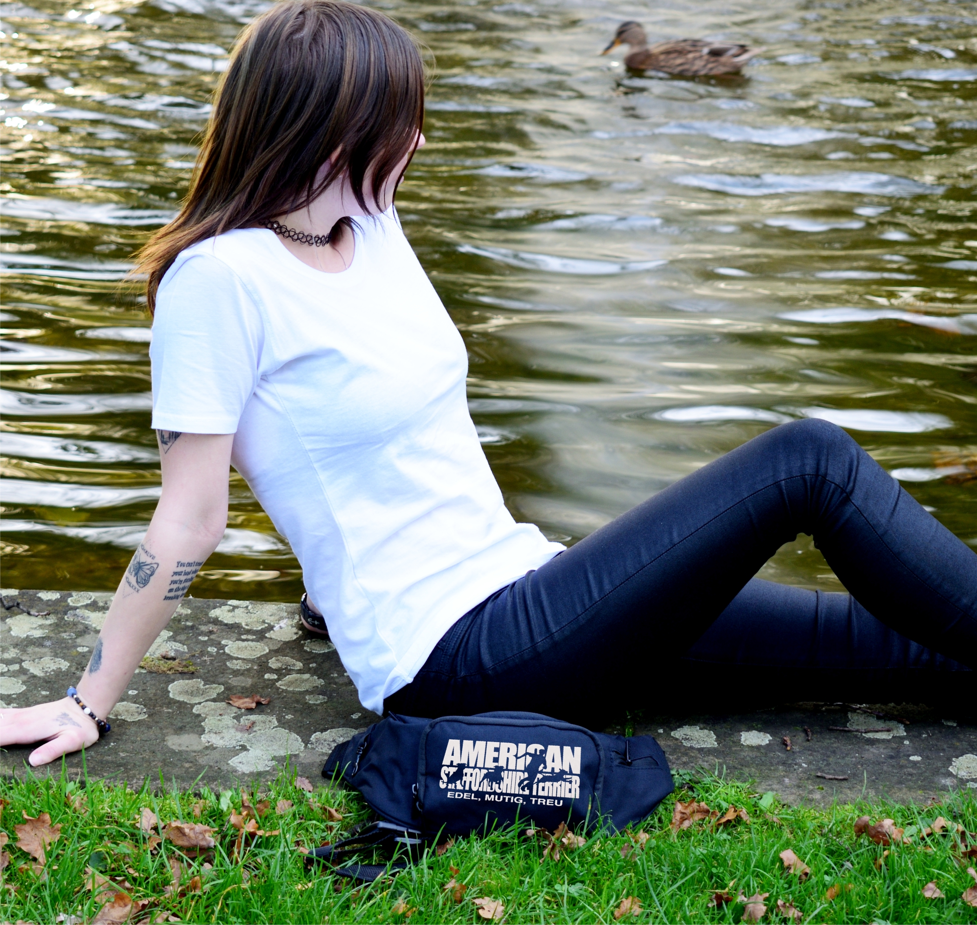 American Staffordshire Hundesport Gürteltasche Bauchtasche Hund Stickerei