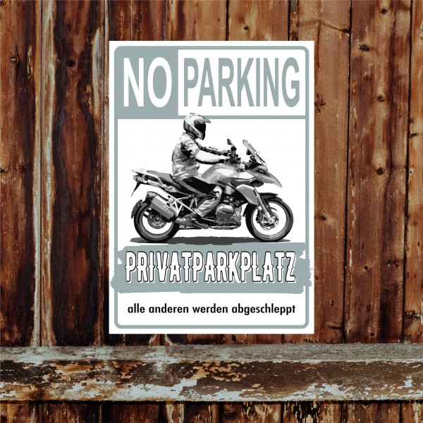 Motorrad Privatparkplatz parken verboten. Privatparkplatz Privatgrundstück Hinweisschild Parkplatz freihalten