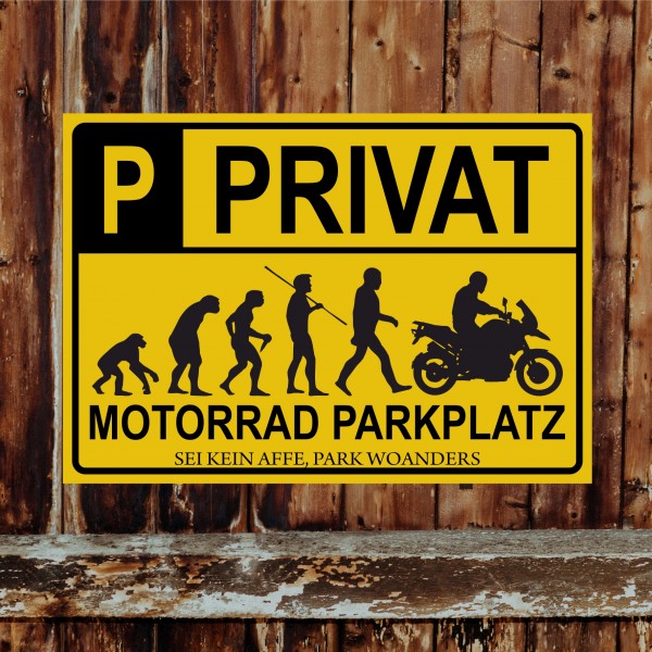 Motorrad Privatparkplatz parken verboten. Privatparkplatz Privatgrundstück Hinweisschild Parkplatz freihalten -