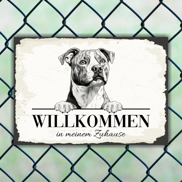 Hundeschild Willkommen Zuhause American Staffordshire Terrier Schild Achtung Zaun Frau Spruch Türschild Hundeschild Warnschild Design by Siviwonder
