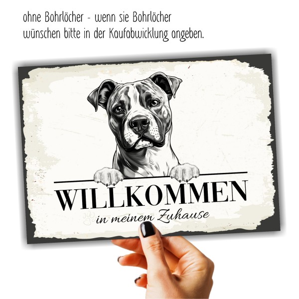 Hundeschild Willkommen Zuhause American Staffordshire Terrier Schild Achtung Zaun Frau Spruch Türschild Hundeschild Warnschild Design by Siviwonder